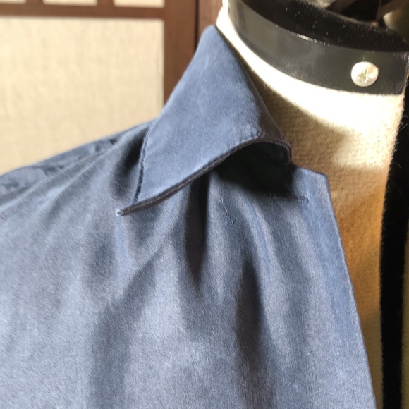 Liz Claiborne Lizsport navy business casual shirt/sz M/ button down/long sleeves - Picture 10 of 13